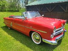 1953 Ford Sunliner Convertible