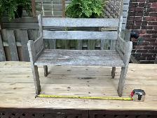 Vintage Small Wooden Garden Bench !