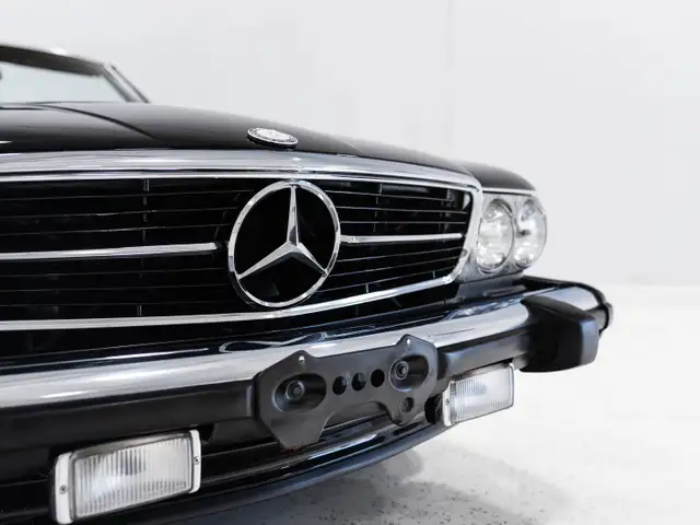 1986 Mercedes-Benz 560SL (R107)