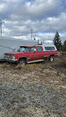 1986 Chevy/gmc 1ton 3 3 , 2 complete trucks - Photo 8