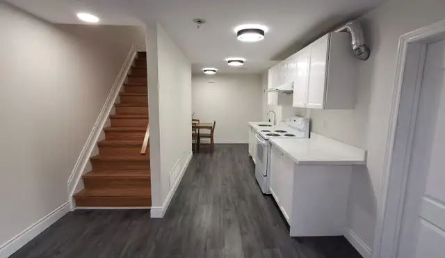 2BR Upper Triplex — In-Unit Laundry, 2 Parking, Pets Welcome