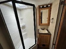 19’ Skyline Dual Axle Travel Trailer - Photo 7