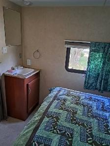 2011 Creekside 23 RKS four season Travel trailer - Photo 5