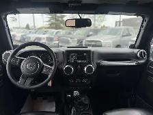2014 Jeep Wrangler Unlimited SAHARA LEATHER LOADED - Photo 12