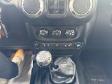 2014 Jeep Wrangler Unlimited SAHARA LEATHER LOADED - Photo 16