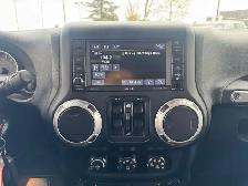 2014 Jeep Wrangler Unlimited SAHARA LEATHER LOADED - Photo 17