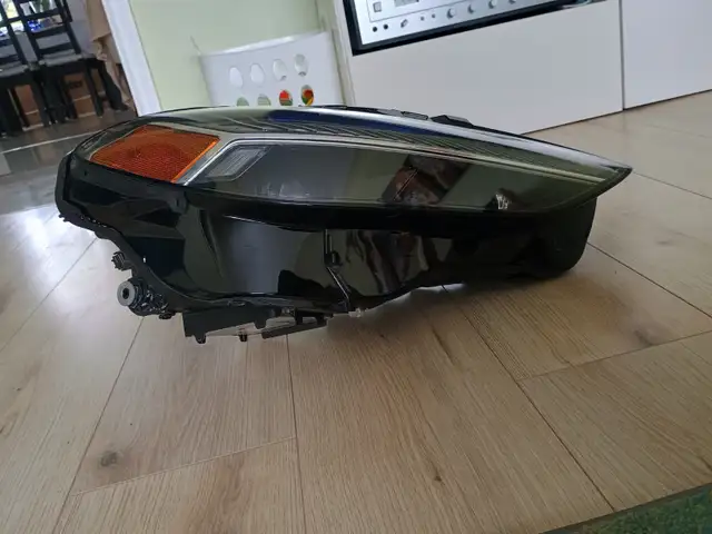 Audi S5 Right Headlight