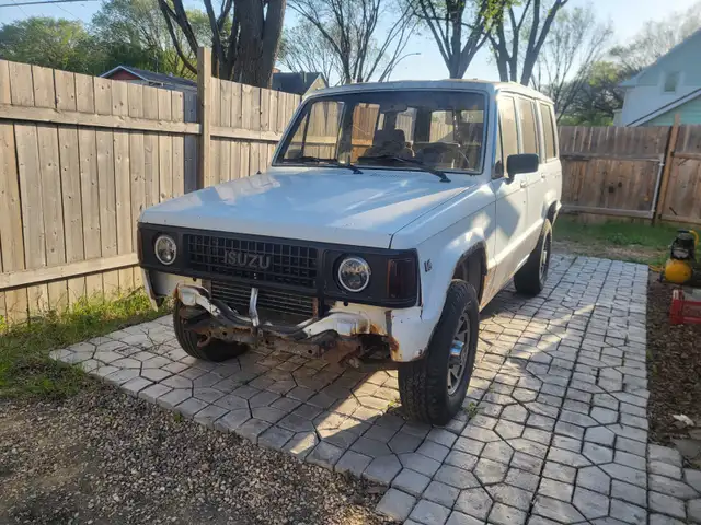 1990 Isuzu Trooper II Manual 2.8L V6
