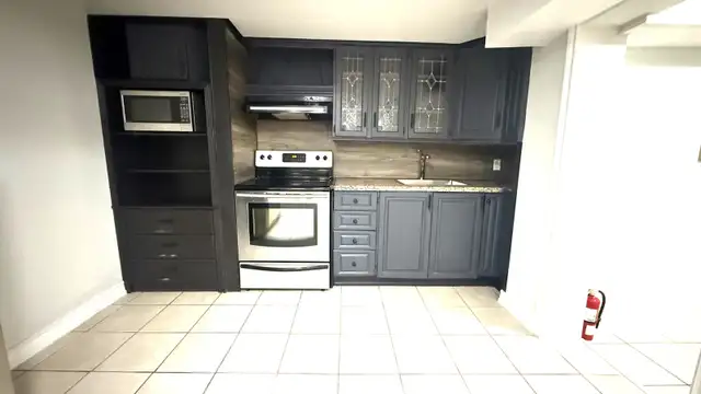 Room for Rent/Morningside & Kingston