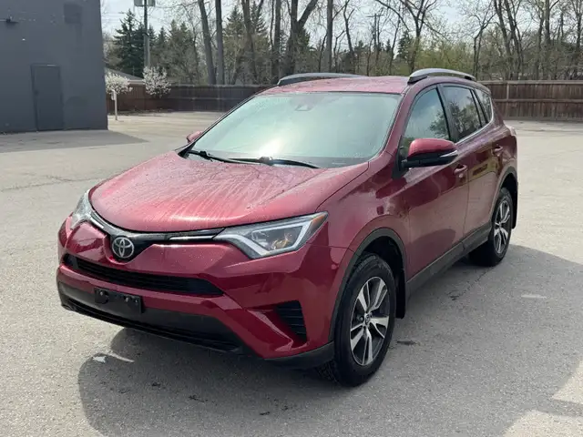 2018 TOYOTA RAV4 LE AWD FRESH SAFETY