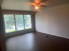 A home in a good area in East Kildonan WPG available for rent - Photo 2