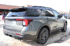 2026 Ford Explorer ST - Photo 4
