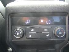 2021 GMC Acadia AWD Denali Loaded / Heads Up Display / 6 Seater - Photo 35