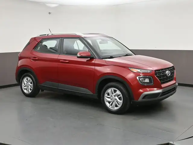 2025 Hyundai Venue Preferred Heated Seats/Wheel, LKA/Blindspot,
