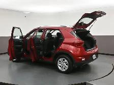 2025 Hyundai Venue Preferred Heated Seats/Wheel, LKA/Blindspot, - Photo 52