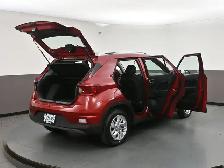 2025 Hyundai Venue Preferred Heated Seats/Wheel, LKA/Blindspot, - Photo 54