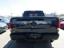 2022 Ram 1500 Classic Warlock 5.7L Hemi / 4x4 / 5'7' Box / Carpl - Photo 8