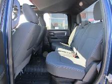 2022 Ram 1500 Classic Warlock 5.7L Hemi / 4x4 / 5'7' Box / Carpl - Photo 35