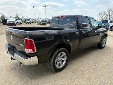 2017 Ram 1500 Crew Cab 4x4 Laramie 5.7L - Rebuilt Title - Photo 4