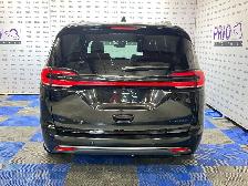 2026 Chrysler Pacifica - Photo 4
