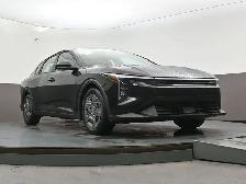 2026 Kia K4 LX HEATED SEATS | BACKUP CAMERA | LOW MILEAGE & MORE - Photo 34