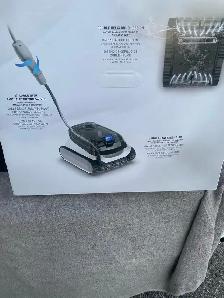 POLARIS ROBOTIC POOL CLEANER. MODEL #PCX864. NEW IN THE BOX - Photo 5