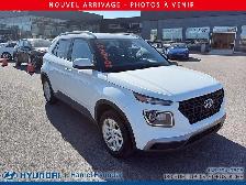 2022 Hyundai Venue Preferred IVT - Photo 3