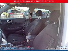 2022 Hyundai Venue Preferred IVT - Photo 4