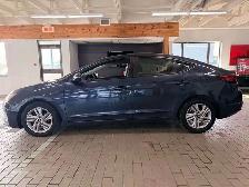 2020 Hyundai Elantra Preferred - Photo 2