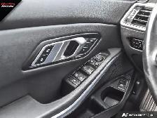 2019 BMW 3-Series 330i xDrive Sedan | LOADED | NO ACCIDENTS - Photo 17