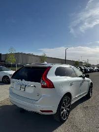 2015 Volvo XC60 T6 Platinum AWD : No Reported Accident - Photo 6