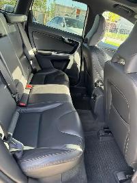 2015 Volvo XC60 T6 Platinum AWD : No Reported Accident - Photo 9
