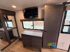 2024 Alliance RV Valor 44V14 - Photo 41