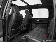 2026 Ram 1500 Sport Night Edition Crew 4x4 Sunroof Nav - Photo 18