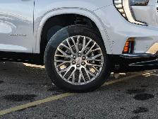 2026 GMC Acadia Denali - Photo 9