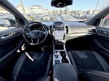 2022 Ford Edge ST AWD | No Accidents | Hitch | B&O Audio - Photo 18