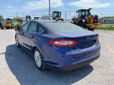 2015 Ford Fusion Hybrid - Photo 7