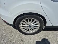 2018 Ford Focus - Photo 23