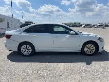 2021 Volkswagen Jetta - Photo 4