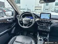 2020 Ford Escape Titanium | LEATHER SEATS | PANO-ROOF | NAVI - Photo 10