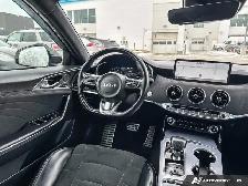 2022 Kia Stinger GT Elite | HEATED & COOLED SEATS | SUNROOF - Photo 10