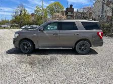 2018 Ford Expedition XLT 4x4 - Photo 2