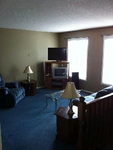 WOW. Reasonable Rates for Brock or Niagara Students. - Photo 2