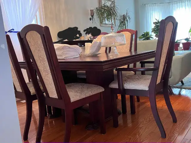 Dining Table & chairs - solid wood