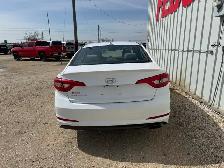2015 Hyundai Sonata - Photo 3