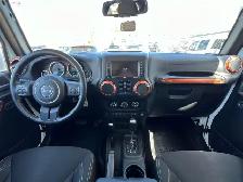 2015 Jeep WRANGLER UNLIMITED Sahara 4WD |Command Start | Heated - Photo 16