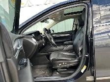 2019 Cadillac XT5 Luxury AWD | Sunroof | Heated Seats - Photo 10