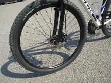 Like New: CCM - Krossport 29er (Disk Brakes) - Photo 3