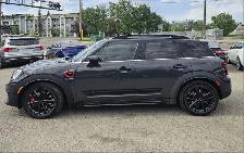This Sport Utility Vehicle (SUV)/Multi-Purpose Vehicle (MPV) pow - Photo 3