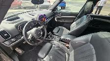 This Sport Utility Vehicle (SUV)/Multi-Purpose Vehicle (MPV) pow - Photo 13